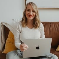 Maggie Stara Image
