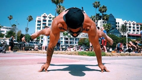 Calisthenics 101: Supreme Bodyweight Training & Fitness