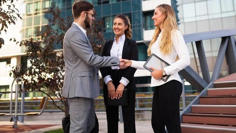 Master Course in Business Ethics - Traditional to AI