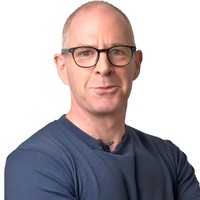 Carl Pullein Image