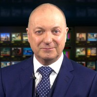 Peter Baker Image