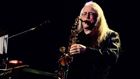 Learn Iconic Saxophone Solos With Hall & Oates' Saxman