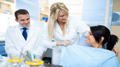 Become a Dental Assistant: Have a Mobile and Flexible Career