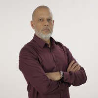 Dr. Roy Naraine