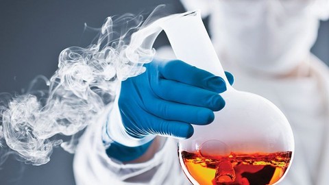 General inorganic chemistry : 14H course + solved problems