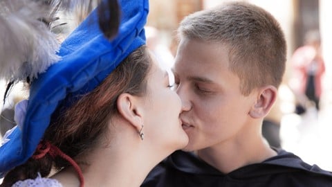 DATING & RELATIONSHIP PSYCHOLOGY: Analyse People You Date